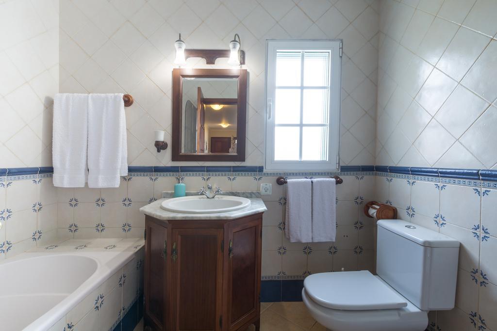 Apartment Azor *